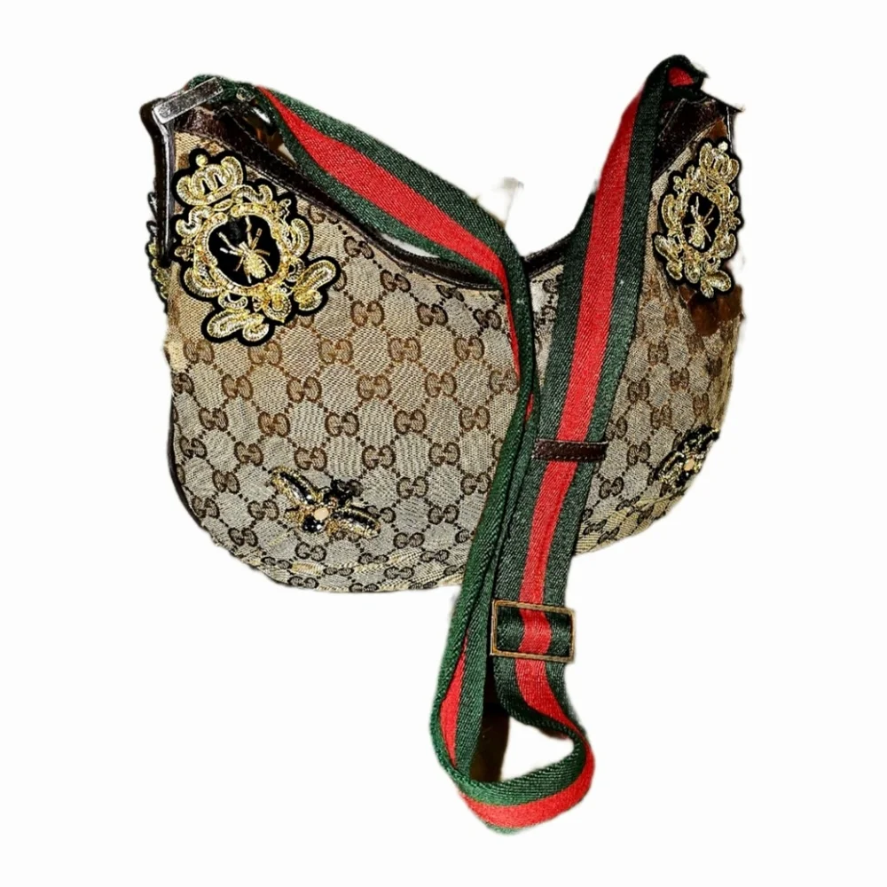 Auth. GUCCI Iconic Sherry Line GG Web Canvas Shoulder Bag W/Bee Applique - Picture 3 of 11